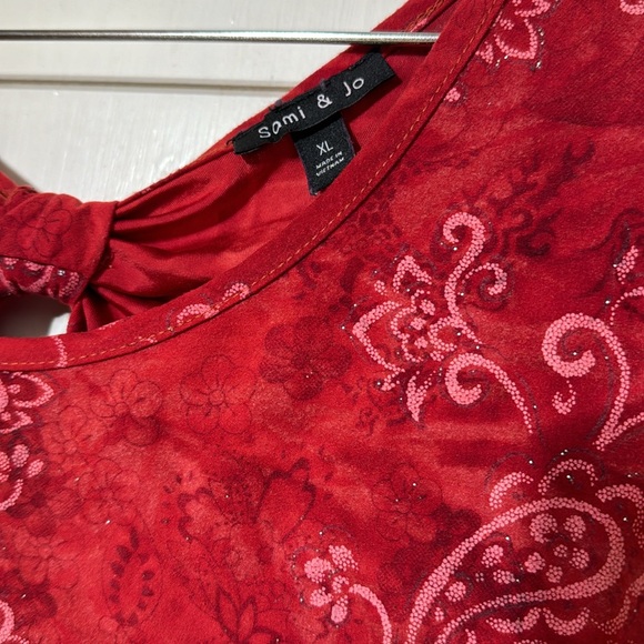 Sami and Jo XL Women’s Holiday Top Pre - owned. - Picture 3 of 11